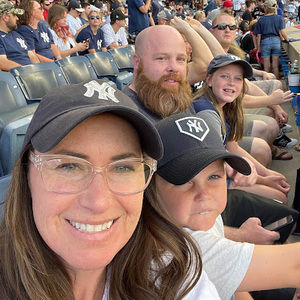 Meet your Posher, Holly